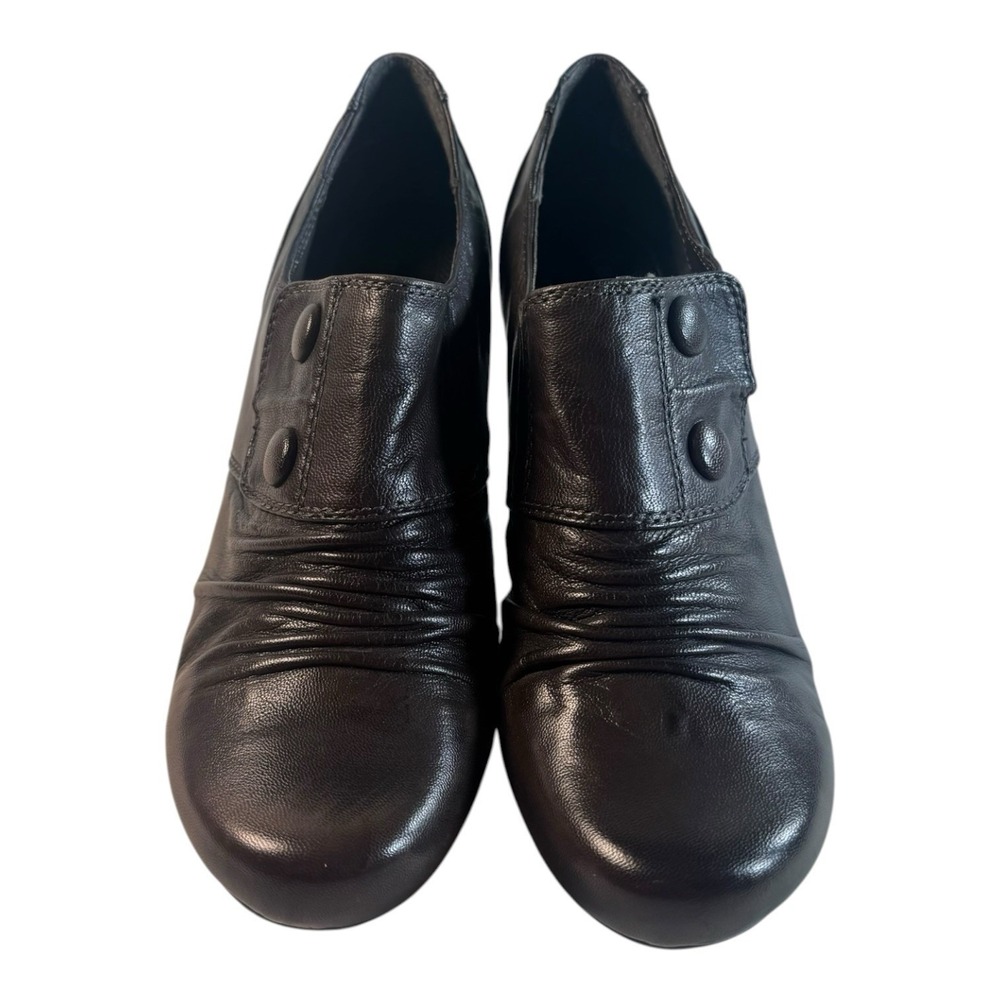 BareTraps Tyley Black Leather Ruched Button Shooties Ankle Heels 7.5 M